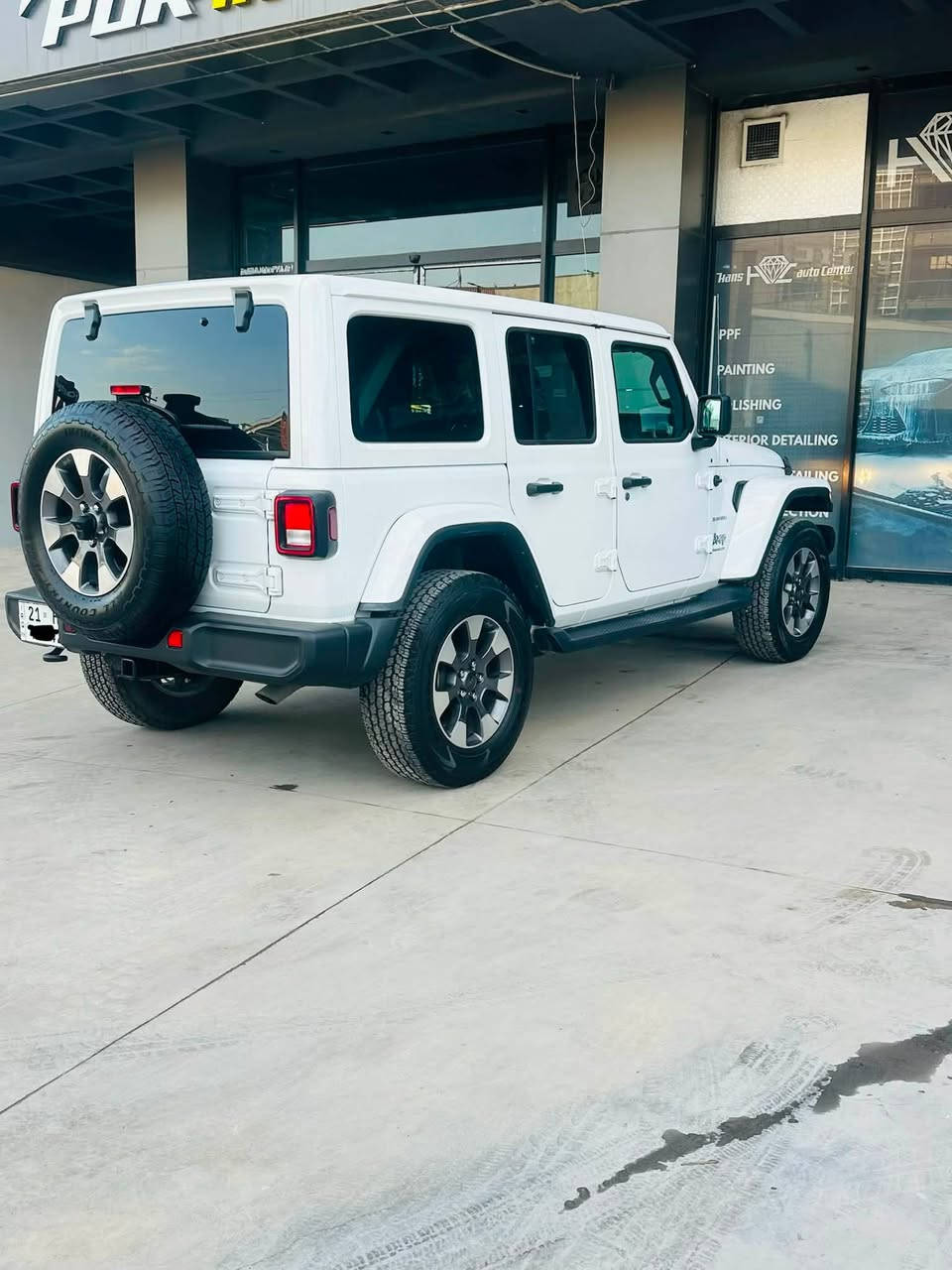 Jeep Wrangler 2022 بۆ فرۆشتن
مۆدێل: 2022
▪️ تایتڵ: کلین تایتڵ (بێ لێدران و بێ چاککردنەوە) 💯
▪️ بۆیاخ: بێ بۆیاخ، 🛠️
▪️ نرخ: زۆر گونجاوە و کەمێک مەعامەلەی تێدایە 💵
سەیارەیەکی زۆر خاوێن و بێ مەسروفە، بەشەرتی هەموو جۆرە پشکنینێک.
📍 بۆ زانیاری زیاتر و نرخ، تکایە نامە بنێرن یان پەیوەندی بکەن:
📞 ژمارەی تەلەفۆن: ***********
