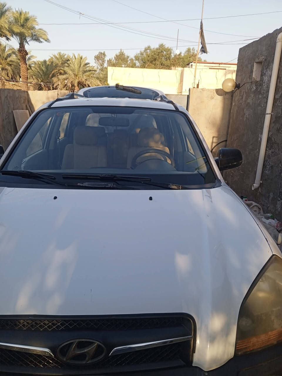 السلام عليكم سياره توسان 200 وعشره رقم بغداد سيارة جاهزه وبيه مراوس او بيع والاستفسار الاتصال ***********
