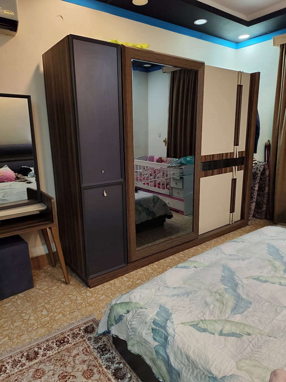 للبيع 
غرفه تركيه 8 قطع 
سعر 650 
عنوان رمادي شارع عمر


**إذا كنت صاحب هذا الإعلان وتريد حذفه لأي سبب، رجاءا أرسل رسالة إلى الدعم الفني**