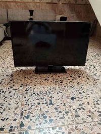 بلازمة لبيع حجم 42نظيفة سعر 250وبيهة مجال 07714514486