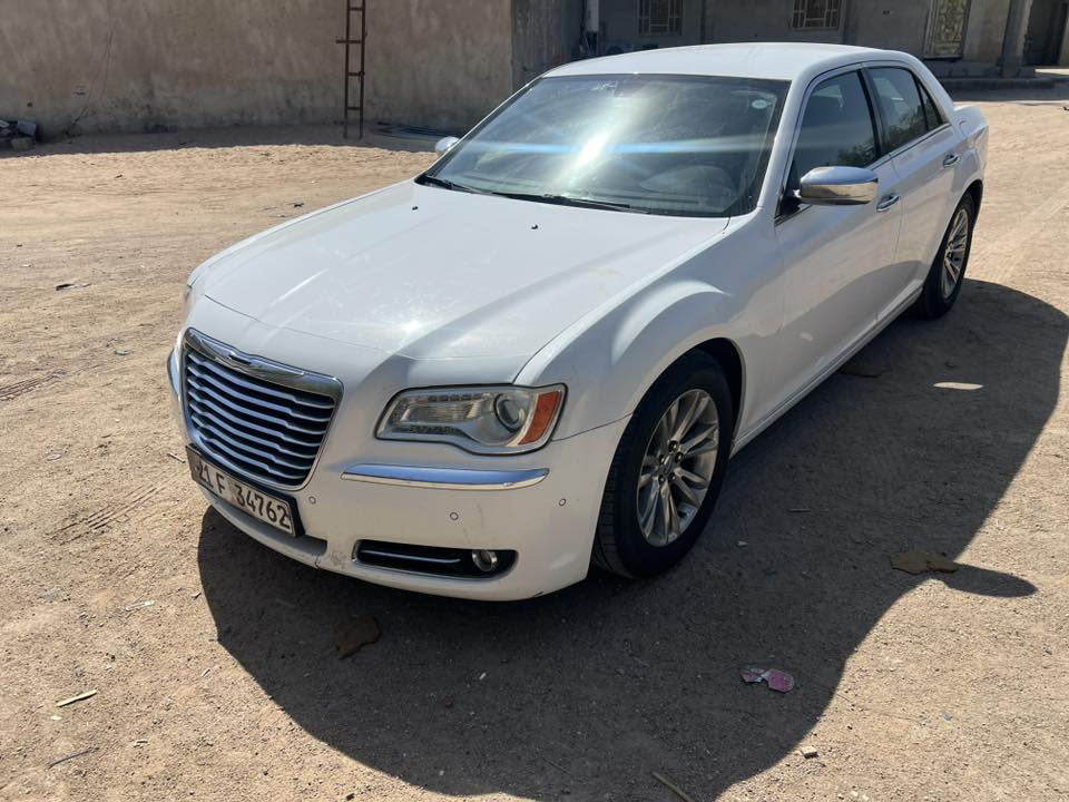 اوباما 2013كفاله عامه من الگص والظربه والصبغ ادوات ادوات متومه جاهزه للتسجيل تخم تاير مع ويل مكسيكي اصلي تبريد شغال محرك وكير كفاله. 
السعر 85
***********
