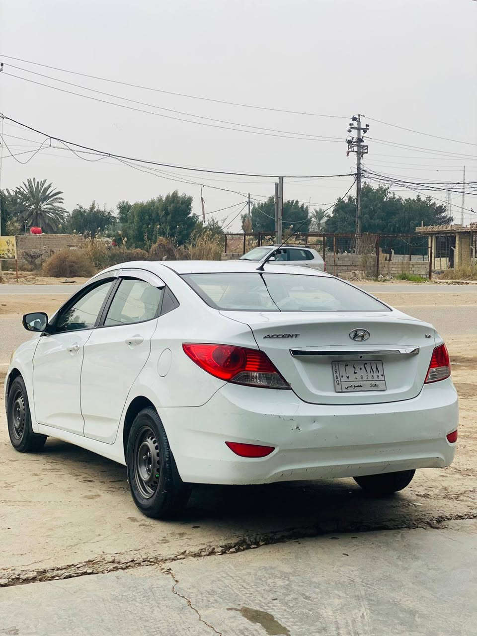 اكسنت موديل 2015 سياره برغي ماعيزه
فول 1/1 بيه فقط بارد والباقي كفاله عامه رقم بغداد بسمي 
سعر 107 وبيه مجال بصيط سنويه شهر 8 
*********** مكاني النجف
