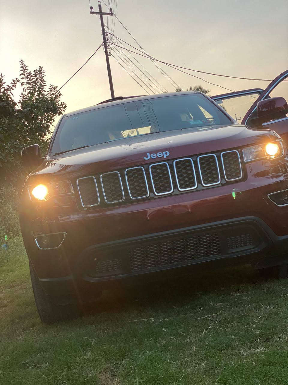 جيب لاريدو موديل ٢٢ مرقمه كامله أمريكي حادث بوب ثنين فقط تبديل نفس الون يعني السياره بدون صبغ سياره مال بيت ما ماشيه كاعيات حوضيه دوشمه جديده موصفات الاريدو معروفه واتساب @*********** السعر 290 وبيه مجال
