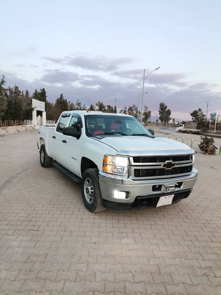 شۆفرلێت سلفادۆربۆفرۆشتن مۆدێل 2015
سە یارە کە کەم ڕۆشتوە لۆک لۆکە
 بێ رە قە مە کە م
مە کینە ی سپانەی لێ نە دراوە 
وینجە پێشی بیلاد  
سعری 95 گە لا 
***********
*********** السليمانية, العراق
