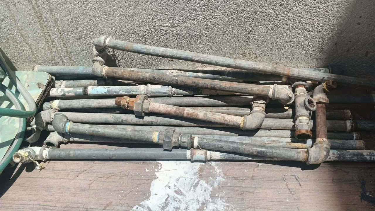 غراض نضيفات للبيع بسعر مناسب ***********
