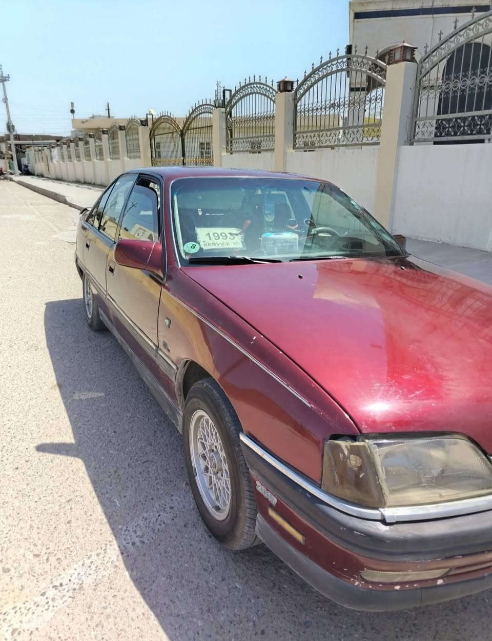 السلام عليكم
اوبل اوميكا موديل 1993 كير عادي 
محرك 2000 ويل كب 
فتحة سقف 
صاحبها موجود 
السعر: 35 ورقه وبيها مجال 

للأستفسار: ***********
