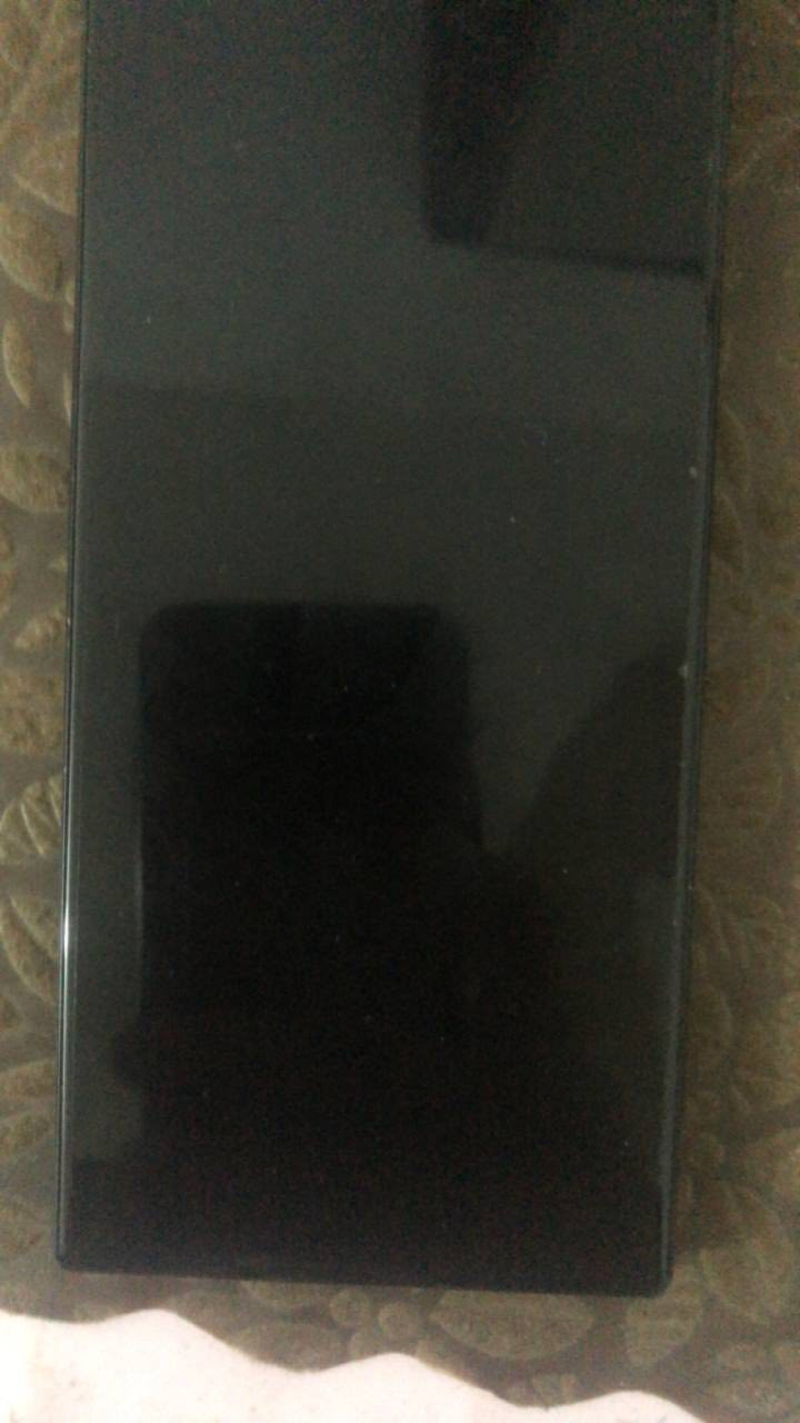 السلام عليكم 
جهاز ريد ماجك 9 برو للبيع 
ذاكرة 512 
البطارية مالتة 6500 
- أداء خرافي للألعاب.  
- بطارية ضخمة مع شحن سريع.  
- شاشة سلسة بلا قطع. 
المعالج 16 
جهاز نضيف خير من الله 
جهاز فقط بيه زلغ بسيط كلش 
 رقم + واتساب *********** 
السعر600 الف وبيه مجال
بغداد
