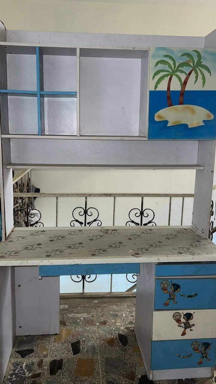 ثلاجة شغالة تبريد وتجميد غراضها موجودة كاملة ١٥٠

ميز مكتبي ب٣٥ 

غسالات وحدة بس غسل ٤٥ ووحدة هيكل فقط 
مكاني قرب تقاطع درويش


**إذا كنت صاحب هذا الإعلان وتريد حذفه لأي سبب، رجاءا أرسل رسالة إلى الدعم الفني**