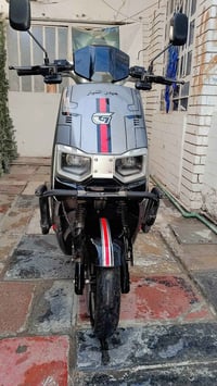 دراجه شحن   سويجين نسختين+ بصمه بلاتوث صوت جدا راقي+ بطاريه 6  الدراجه...