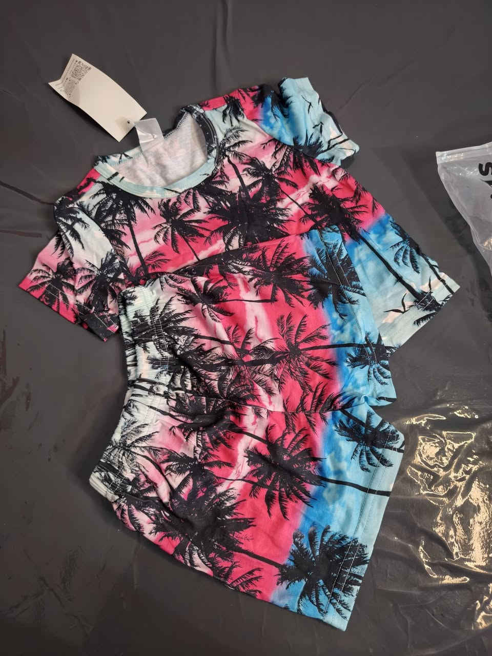 مرحبا بنات عندي تراكات لوفيتو وشي ان وبات بات يفيدنج جملة تقريبن١٢٥تراك كله قطعتين الشراية رقمي وتساب ***********
