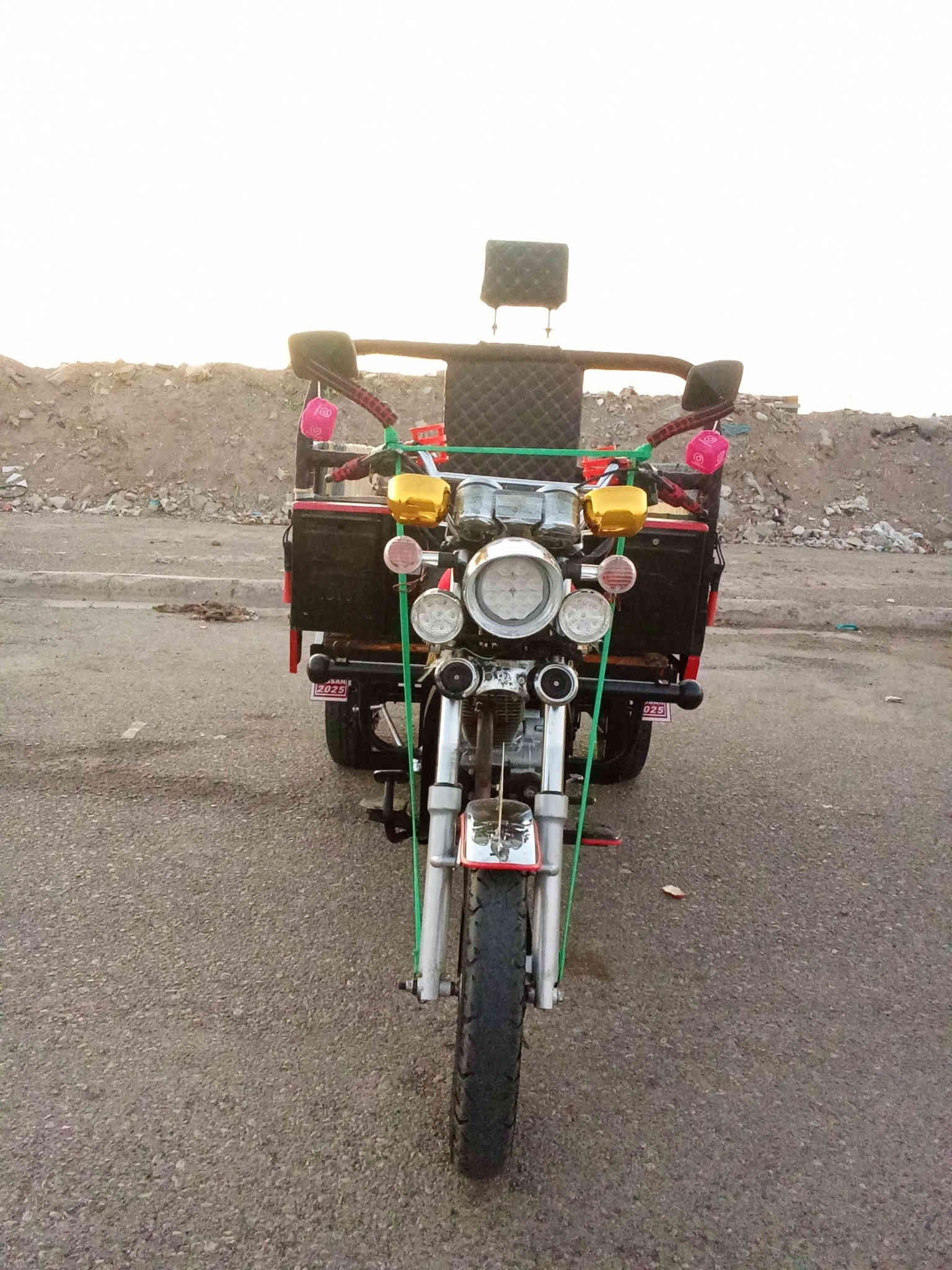 السلام عليكم شباب عدي هاي الستوته للبيع شاخوان موديل 2020 بليته ومنفيس كامل رگبه  شاصي بشرط محرك اخرس كهربائيات كامله ستوته مال جناي تخبل اي عيب مابيه بشرط شراي خابر وتدلل مو شراي اعبر المنشور ***********
