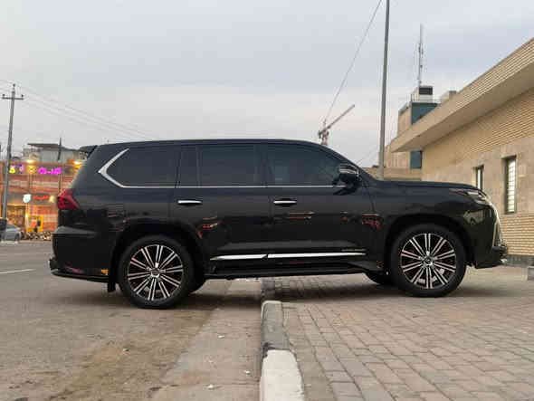 السلام عليكم
للبيع LEXUS, LX570.S خليجي بريم موديل 19 فول الفول ومكفول من الدعاميه للدعاميه ماشيه 74 الف كم فقط وقابل للزياده رقم بغداد بسمي تحويل مباشر المواصفات داخل قرميدي كشنات كهرباء تدفئه تبريد كشنات داتا شو كشنات خزن خمس كامرات محيطيه 360 درجه  رادارات خلفيه واماميه وجانبيه نضام ترحيب بردات فتحه. جكات  وبعد معروفه مواصفات الكسز السياره علئ وضع الشركه وكلشي بيهة مكفول كير مكينه حداديه دواخل كلهن مكفولات للاستفسار *********** السعر 740$ وبيهة مجال حك الجيه وماكو هيج سعر بهل جده والموديل مكان السياره كربلاء،
