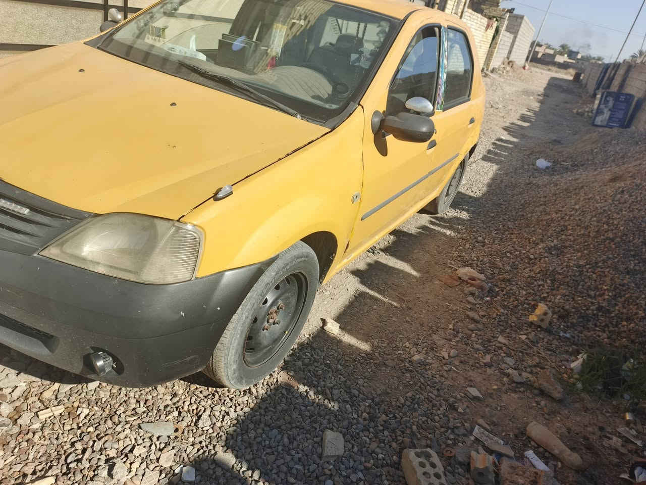 سلام وعليكم رينو لوكان 2009محرك بي بخار كسر صدر خير من الله تحول مباشر وشرط عقد مروري  ،‏‪***********‬‏مكاني تاجي فقل سعر 25 فقل
