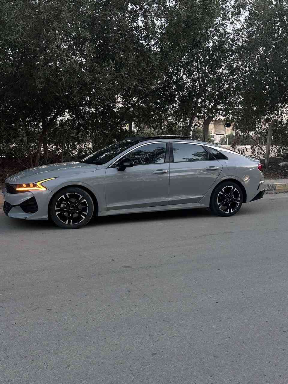 سلام عليكم k5 2023 جيتي لاين رقم كربلاء ماشيه ٣٥ الف 
سونار مرفق بالمنشور السعر 162 مكاني نجف ***********
