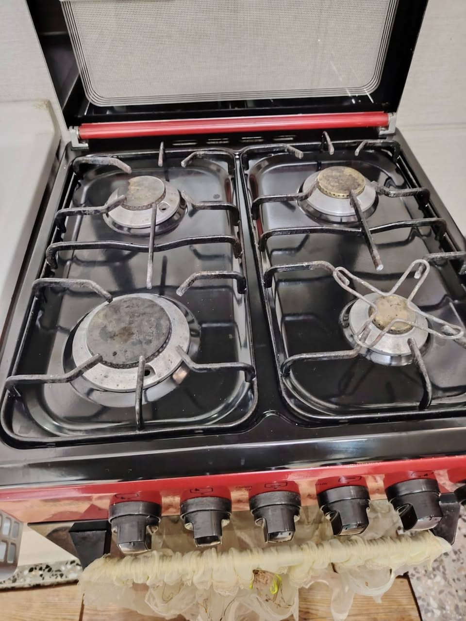 السلام عليكم ورحمة الله وبركاته أغراض مستعمله استعمال قليل للبيع العنوان المحمودية حي بدر هاتف ***********
***********
