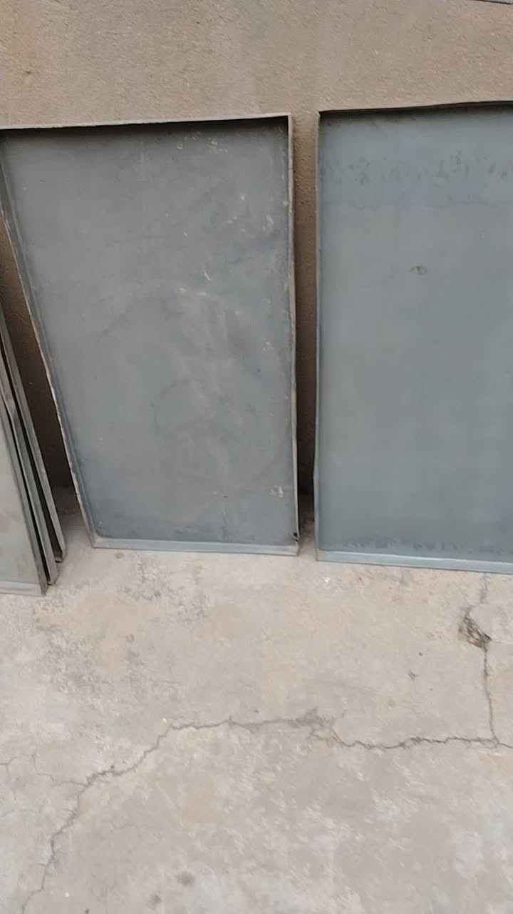 سلام عليكم البيع مكان بغداد رقم تليفون ***********
