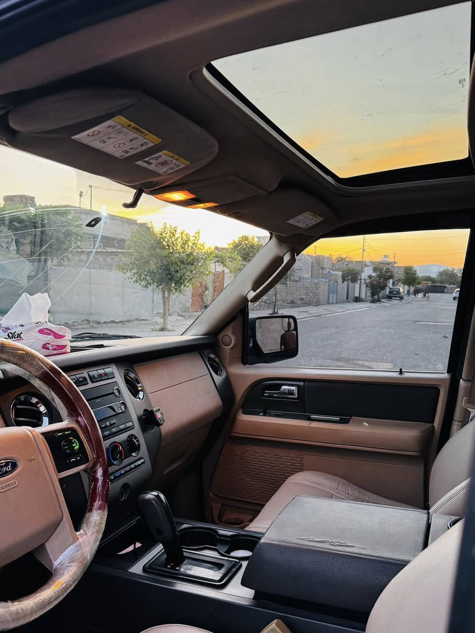 Ford expedition 2012 Niva XLT 4*4
فورد ئكسبدشن ڕەش موديل 2012 دەبڵ اکسل بي بوياغ بی بۆیاغی نیە ساردی نیە سفری شەریکەی نیڤایە دوو دەستە سەیارەکە چوار تایە و ویلی تازەیە سەیارە جوان و بی مەسروفە گيرو مەکینە هەموو کیانی بەشرت سەنەوی بەناو خۆمانەوەیە 

مواسفات فوول فوولە تەبرید مرکزی سئ ریز کوشن کوشن جلد سلاید کوشن کارەبا ئاوینە کارەبا سلاید کۆد دەرگا هەموی ئیش اکات 
سعری $143 
***********
Admin🫡💚
