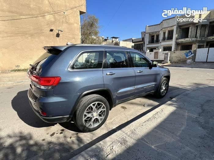 السلام عليكم
جيب لمتد للبيع موديل ١٩ 
حادث خفيف مرفق بالصور 
سيارة كاملة من كلشي وجاهزة ماشيه ٧٢ الف 
تواصل ***********
متوفر واتساب
