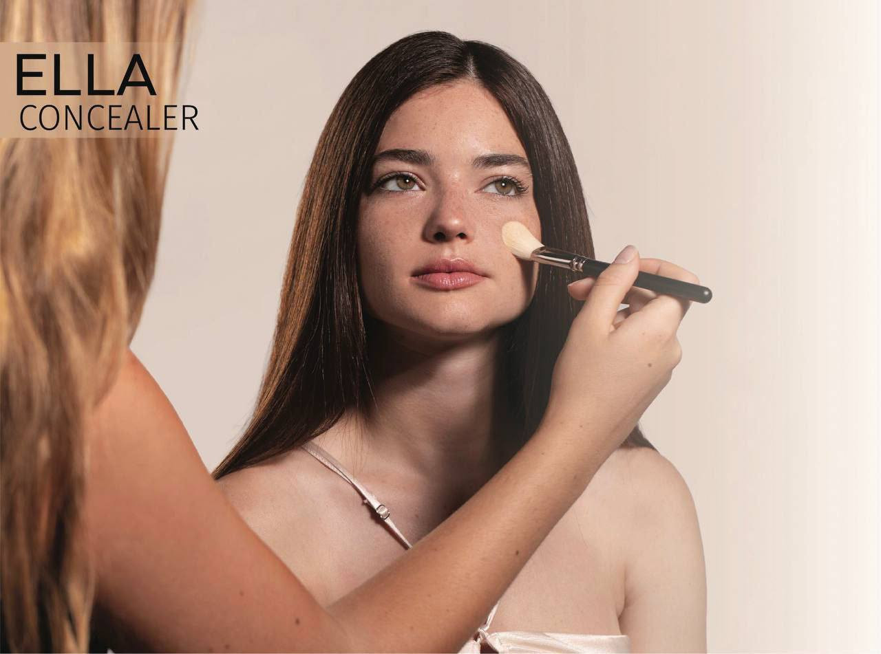 ✨ كونسيلر ELLA – تغطية طبيعية وثابتة تدوم طوال اليوم!
اختاري الدرجة المثالية لبشرتك من بين 3 ألوان رائعة:

Color 01: لأفتح درجات البشرة – يمنحك إشراقة طبيعية وناعمة

Color 02: لون متوازن يناسب أغلب ألوان البشرة، لتغطية موحدة

Color 03: للألوان المتوسطة إلى السمراء – تغطية دافئة ومثالية

💛 تركيبة خفيفة وسهلة الدمج
💛 يغطي العيوب والهالات والبقع بكفاءة
💛 يدوم طوال اليوم دون تكتل أو تشققات
💛 مناسب لجميع أنواع البشرة


**إذا كنت صاحب هذا الإعلان وتريد حذفه لأي سبب، رجاءا أرسل رسالة إلى الدعم الفني**