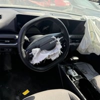 كيا k4                 موديل 25 حادثها كما واضح بالمنشور  حدثها سطحي ب...