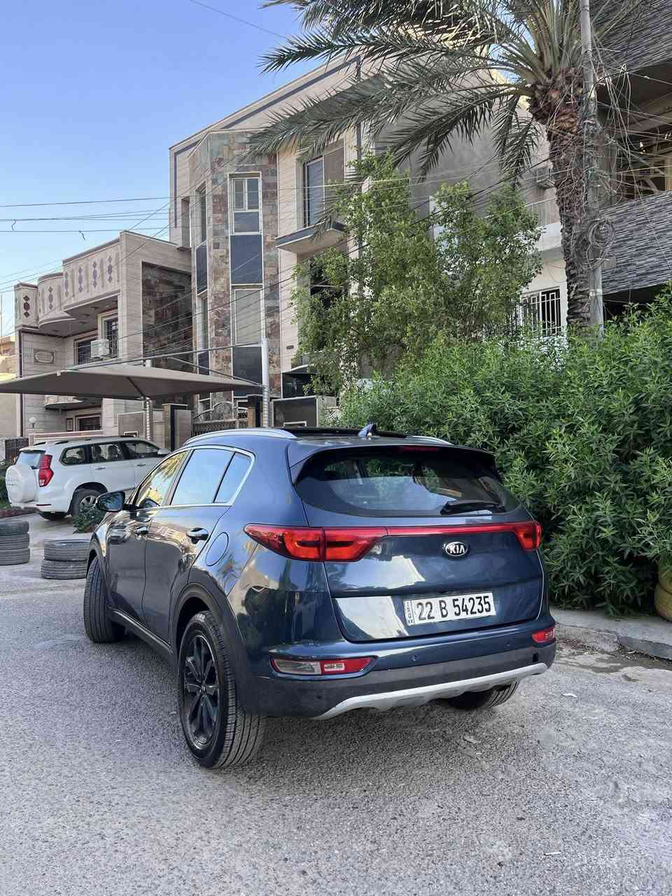 سبورتج ٢٠١٧ للبيع
السلام عليكم
عندي سبورتج وارد امريكي فول مواصفات ex

بانوراما
كشن كهرباء
تدفئه كشنات
رادار جانبي
شاشه كاربلي
بصمه
لايتات زينون اصليات

السياره ماشيه ٦١ الف مايل

حادثها جاملغ خلفي والامامي بدون ايرباك بدون دواخل

رايدها ب١٢٨ ورقه وبيها مجال شي بسيط جداً

مكاني شارع فلسطين

***********
غير متواجد على الانترنت

