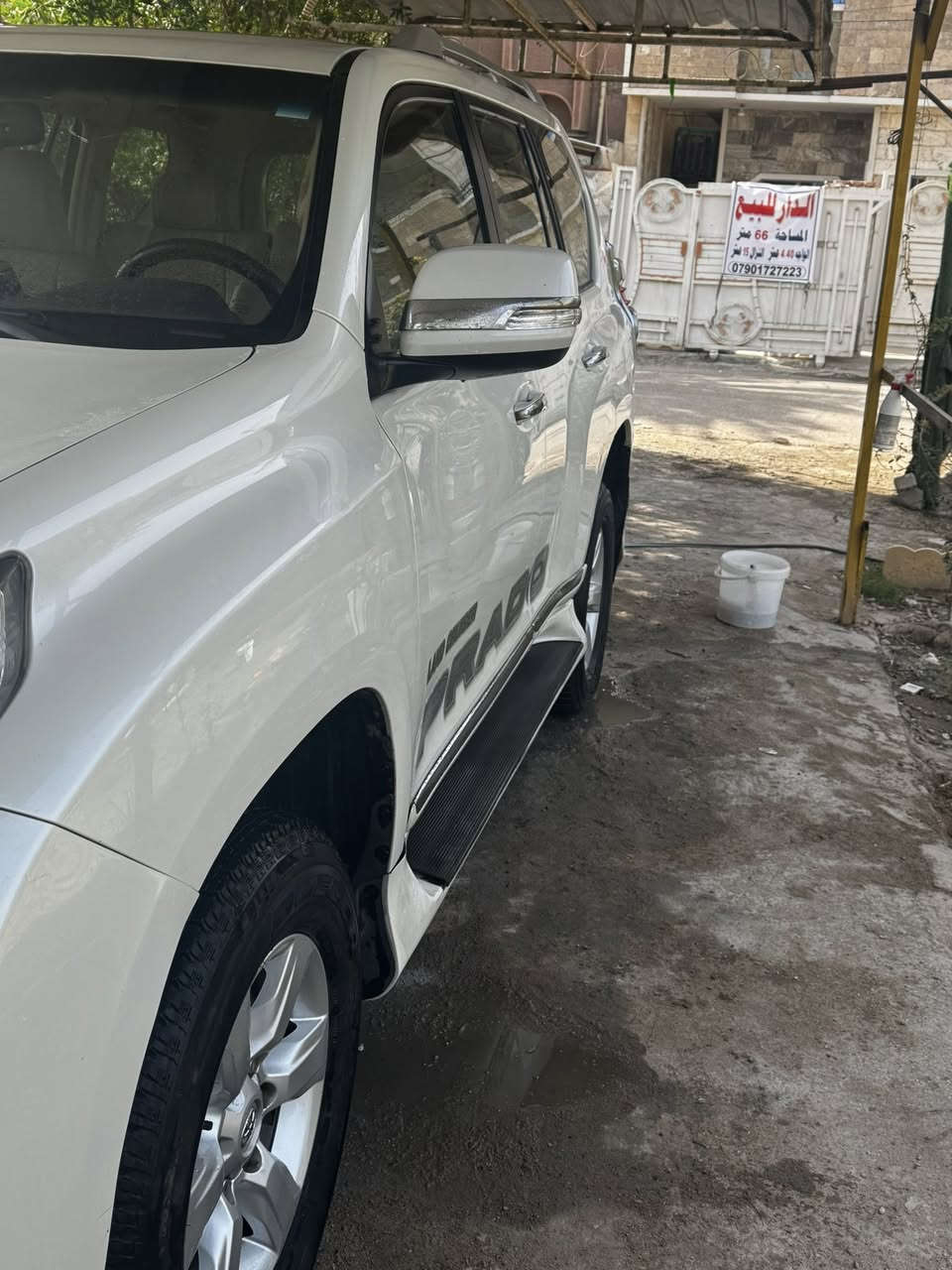 لاند كروز   PRADO
تويوتا برادو 2014    TX.L  V6

🔹 اللون: أبيض صدفي
🔹 المحرك: V6 سعة 4.0 لتر
🔹 كير   :  أوتوماتيك
🔹 وارد  :  خليجي 
🔹سياره على حاله الوكاله بدون صبغ او ضرر
🔹 ممشى:  قابل للزياده    178km
*️⃣  سياره حلوه مثل مموضح بصور مكفوله كير ومحرك وكشر حته من التكحيل 
صدر امامي جديد سياره مسويلهه ادامه وفحص  
رقم ***********  بغداد البياع شارع الرافدين 
 
(سعر ٣٢٥$) قابل للتفاوض
