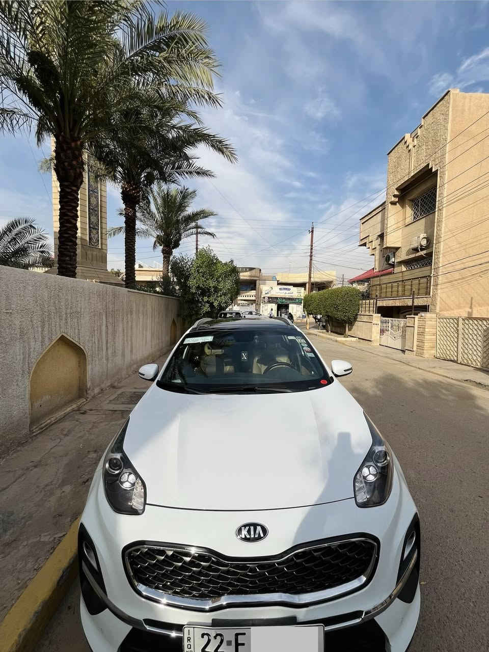 سلام عليكم
كيا سبورتج 2021 خليجي بدون ضربه ولا صبغ رقم أربيل ماشيه 57 محرك 2000 دوش 
فول مواصفات (مواصفات الجيتي لاين ) 
١- بصمه ٢- بانوراما ٣- كراسي كهرباء عدد ٤- جنطه كهرباء ٥- داخل لونين ٦- ليد صباحي ٧- شاشه بلاديه ٨- كاميرا بلاديه ٩- حساسات اماميه وخلفيه ١٠- بك لايت ليد ١١- تبريد شاشه ١٢- مري شفط وأشاره ١٣- بصمه أبواب ١٤- تشغيل عن بعد ١٥- مودات قياده ١٦- شاشه عطلات ١٧- تحكم جهتين 
مكاني بغداد السيديه 
***********
