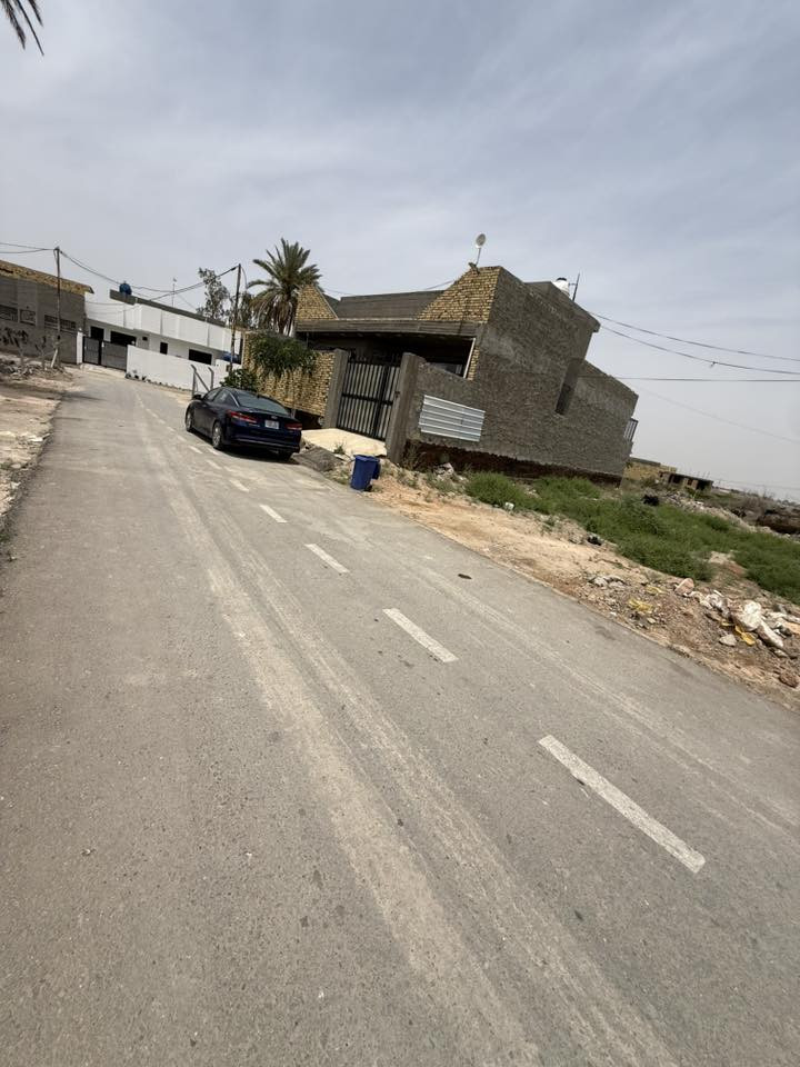 قطعة ارض للبيع
150 متر موقع جيد جدا 
خدمات كاملة وشارع تبليط واصل للقطعة
في ام طباشي /شارع مدرسة ١٤ تموز 
تبعد عن شارع الجامعة 400 متر وعن حولي الجامعة 900 متر
طابو سند 25 
للاستفسار التواصل واتساب ***********
