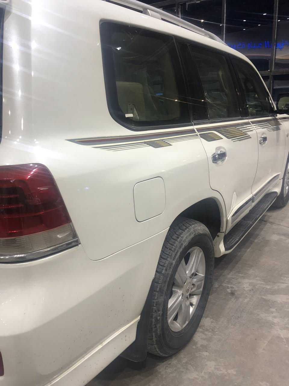 السلام عليكم  لاندكروز  موديل ١١  محدثه ١٤ رقم بغداد سنويه وهزه ورقم جدد بيه ٣ قطع صبغ بدون دواخل  بدون فتح  بدون معجون مكينه وكير كفاله مكان السيارة بغداد الكرخ السعر ٢٩ وبيه مجال للشراي
***********
