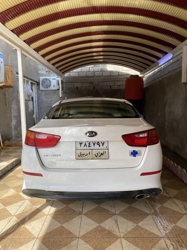 السلام عليكم بيع او مراوس أوبتيما 2014 شكل 15 وارد خليجي رقم أربيل سنويه منتهيه ماشيه 189 الفkm بيهه صبغ بابين وضربه بالجاملغ الأمامي جهة العبري فقط 
السعر 120وبيهه مجال
للتواصل ***********
