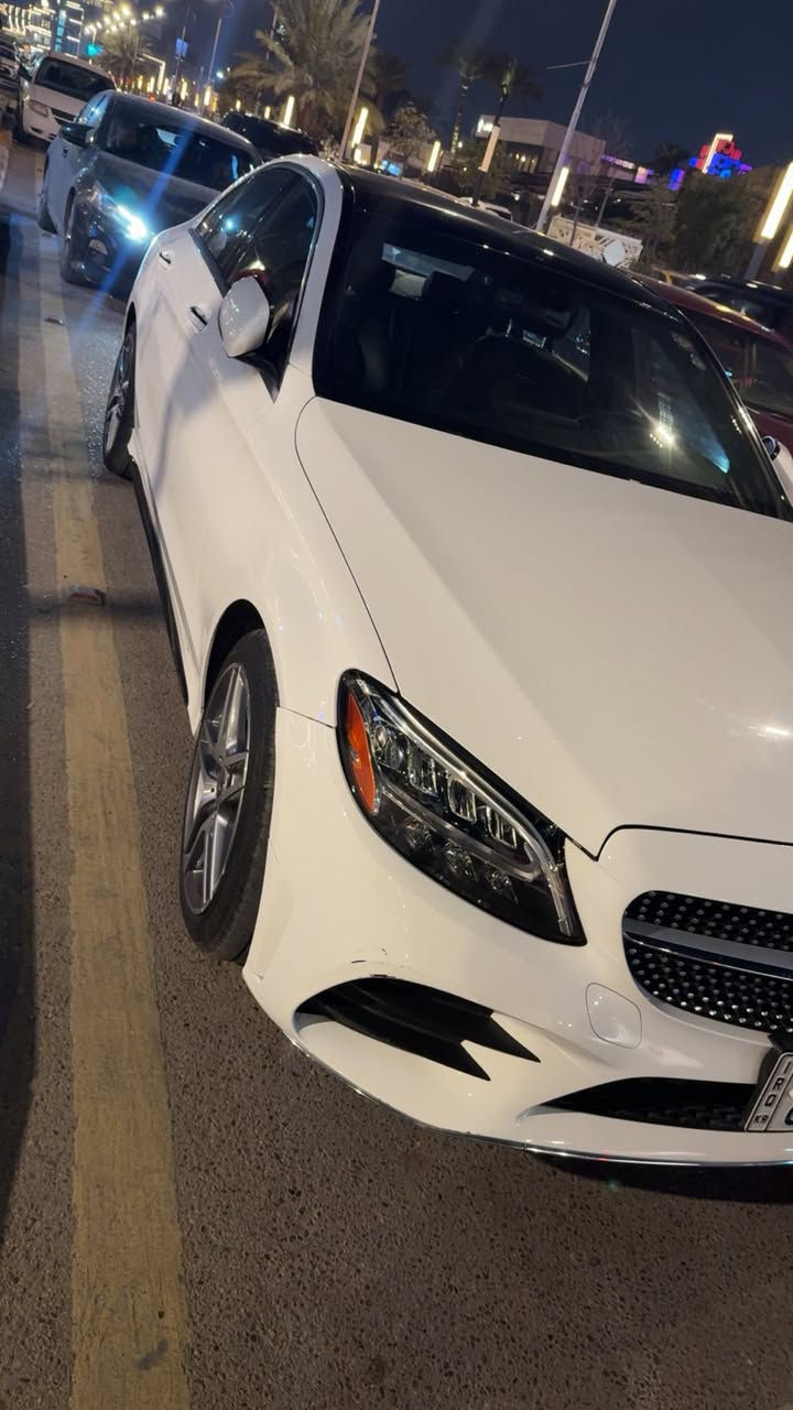 سلام عليكم
مارسدس  c300

السيارة كلين وارد كندي السياره فول موصفات ماشيه 70 كيلو 
رقم اربيل السيارة جدا جدا نضيفة السعر 28500$

***********
