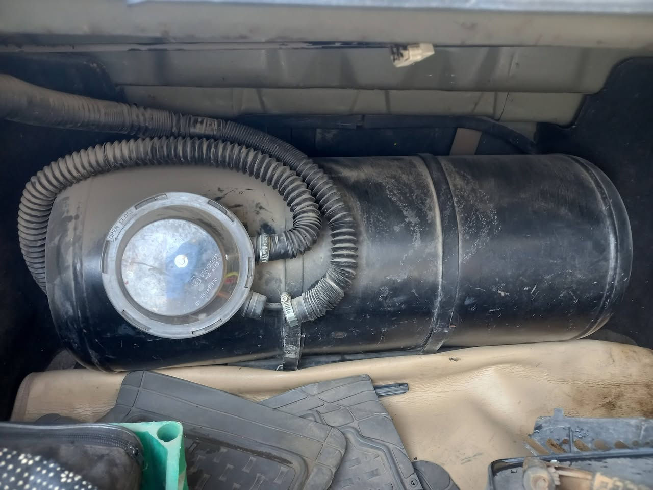 سلام عليكم ياطيبين منظومه غاز للبيع السعر ٢٠٠بي مجال استفسار *********** مكاني شعب
