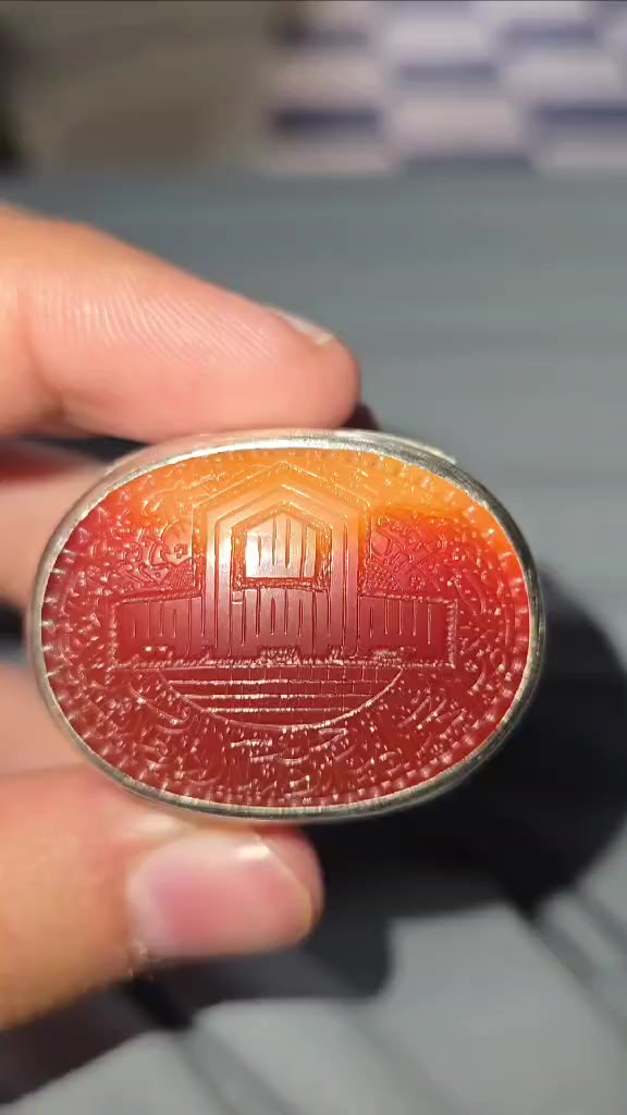 خاتم من العقيق اليماني لونين مكتوب سورة المباركه الفاتحه إمضاء رفيع خط يدوي والبسمله كوفي هندسي صياغة صادق الطائي ... سعر الخاتم 450 الف وبيه مجال بسيط للشراي


**إذا كنت صاحب هذا الإعلان وتريد حذفه لأي سبب، رجاءا أرسل رسالة إلى الدعم الفني**