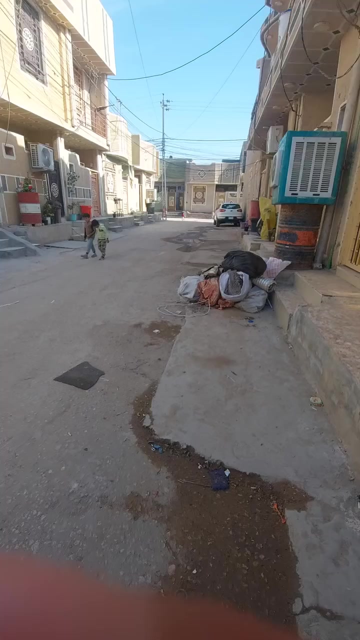 🏡 🏡 بيت للبيع في كربلاء المقدسة
للبيع بيت مساحته 50 متر في موقع مميز  شارع الجاير داخل حي ميثم التمار ، قرب أسواق برتقالة.
📍 يبعد عن حرم الإمام الحسين (ع) فقط 5  كيلومترات.
ج
✅ موقع حيوي وقريب من جميع الخدمات
✅ منطقة سكنية هادئة وملائمة للعائلة
✅ سند رسمي وأوراق كاملة

💰 السعر: 57 مليون دينار عراقي فقط

✨ فرصة استثمارية وسكنية مميزة في واحدة من أجمل مناطق كربلاء.

📞 للاستفسار والتواصل: [***********]
