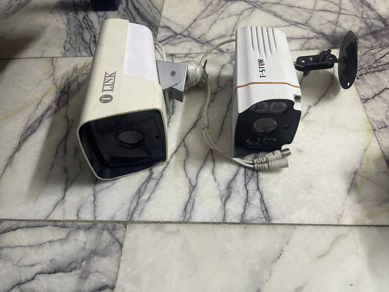 سستم كامرات للبيع تفاصيل داخل الصور


**إذا كنت صاحب هذا الإعلان وتريد حذفه لأي سبب، رجاءا أرسل رسالة إلى الدعم الفني**