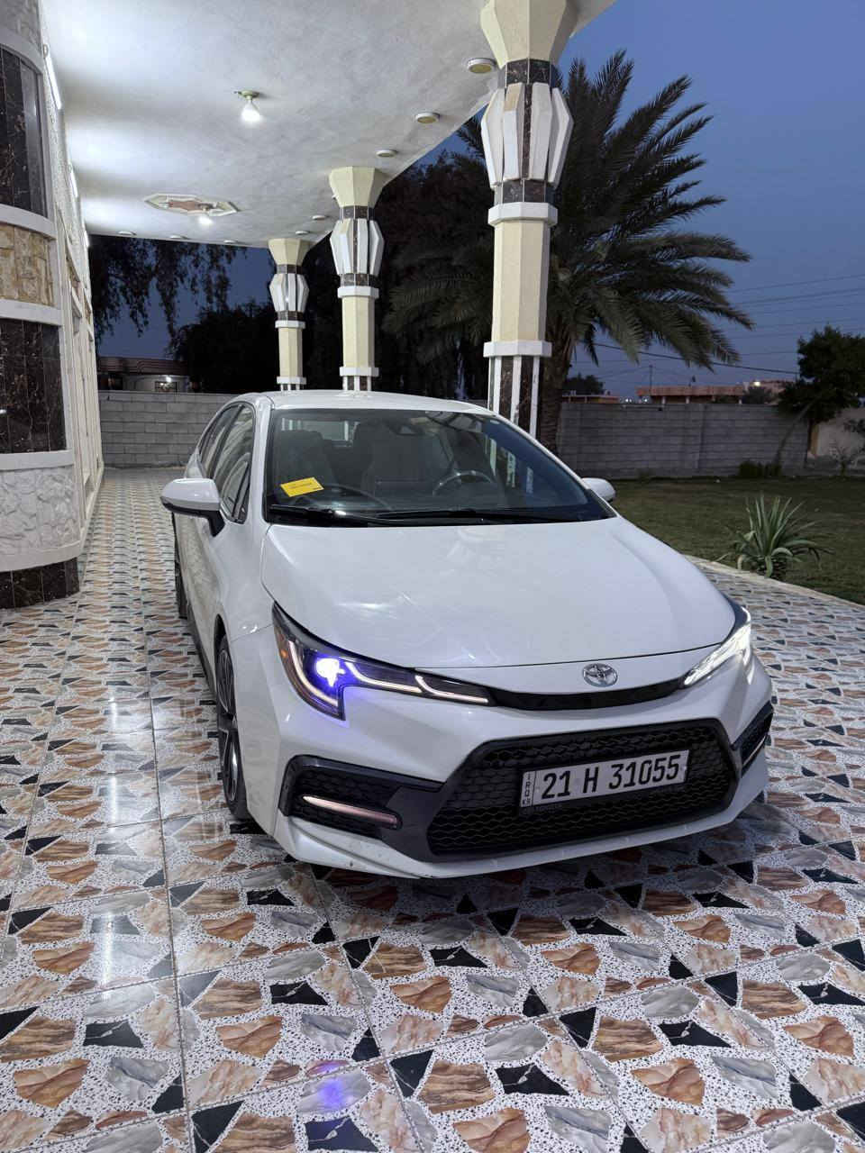 سلام عليكم 
كورلاء موديل 2020 رقم سليمانيه بسمي سنويه مجدده وهزه جديده
TOYOTA COROLLA SE
حجم المحرك : 4 سلندر 2.0
المواصفات .
رادار 
يايدبريك كهرباي 
سبوت 
تحكم ستيرن 
كامره 
حساسات 
الباقي المواصات معروفه 
سياره جديد مال جني 
تخم تاير 
حادثها بس صبغ نفس القطع مرجعات  
مكان سياره بغداد المدائن 
***********
