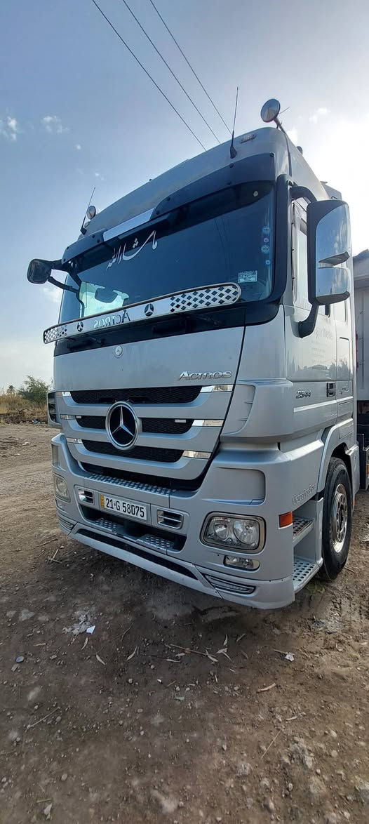 2010  السعر ٧٢٥ ***********
