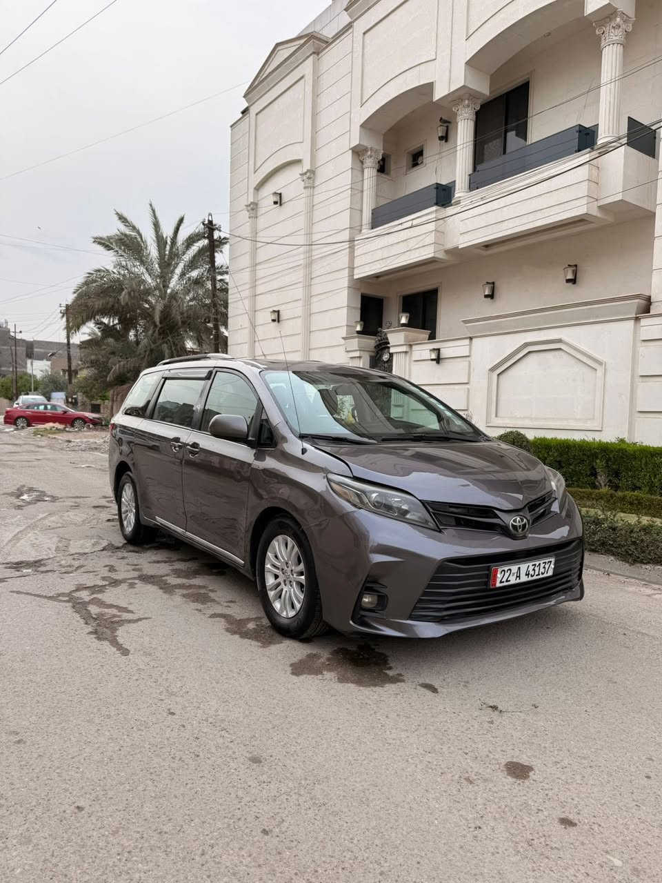 تويوتا سينا 2016
السياره جديده او حلوه 

بيها قطعه صبغ بنيد فقط 

كراسي كهرباء 🔴 

فتحه 🔴 

بصمه🔴 

تدفئه كشنات 🔴 

شاشه 

كامره 

حساسات 

وبعد بيها هواي موصفات 

السياره عليها منضومه غاز جديده 🔴🔴

ورقمها خط 🔴🔴🔴 

مكانها بغداد الامين 

السعر ١٧٨ وبيها شي بسيط ماكو هيج سعر ابد 

***********
