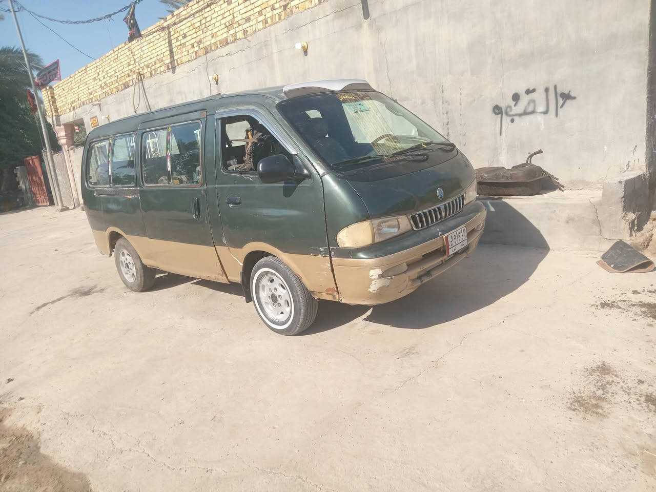 السلام عليكم كيه بريجو موديل 1999 سياره مكينه وكير حداديه وتخم تاير كهربائية كل شغاله سياره خير من الله سياره تروح كمرك رقم ممسوح تحويل مباشر سعر 45 وبيه مجال العنوان بابل كفل ***********
