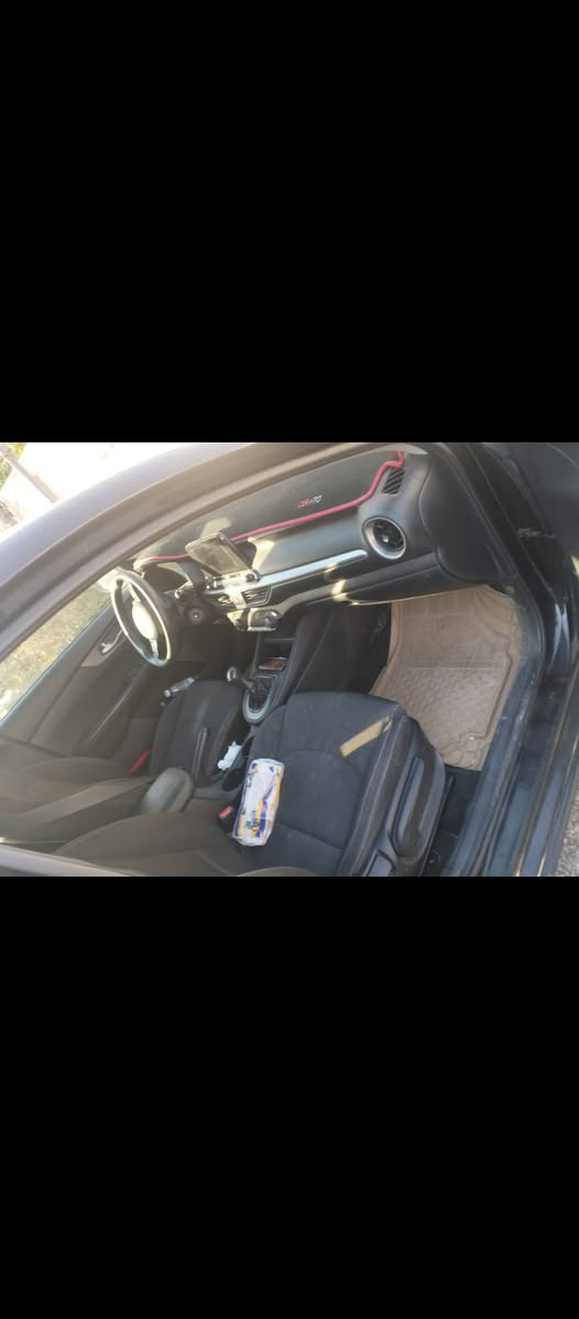 فورتي ٢٠١٩ وارد امريكي
مواصفات السياره 

محرك ٢٠٠٠ دوش

شاشة اعطال

ماشيه 100 الف ميل

كامره خلفيه 

شاشه ابل كاربلاي و اندرويد

 كير عادي

محدد سرعه كروز 

محدد مسار 

حساس امامي

السياره بيها الدعاميه الوره  بس

***********
