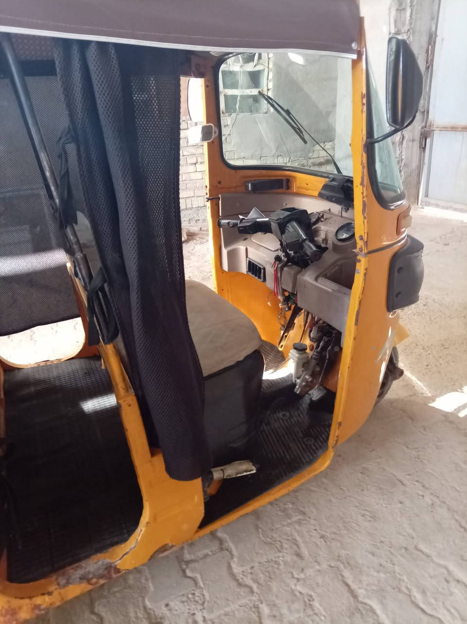 سلام عليكم ورحمة الله وبركاته، تكتك موديل 19يعني قريب على العشرين 30/10/2019 مرقمه وسنويه انكليزي، للبيع مكينه فول مابيه تبخير مكفوله من الدعاميه للدعاميه، تواصل وياي على هذا الرقم وبي واتساب ***********
