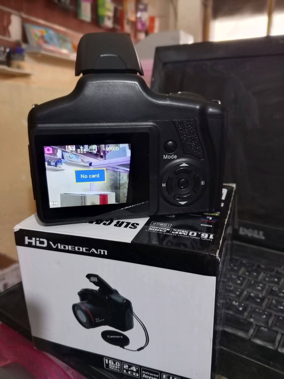 كاميرا صغيرة الحجم دقة التصوير: 16 ميجابكسل للصور و 1080 بكسل للفيديو.
الشاشة: شاشة بحجم 2.4 بوصة.
التقريب: زوم رقمي بمعدل 16 ضعف (16x Digital Zoom).
المميزات: تدعم التثبيت الإلكتروني للصور (EIS) لتقليل الاهتزاز. 

تفيدكم للمناسبات العائلية والسفرات وتكدرون تاخذوها هديا الشخص يحب التصوير 😂 سعرها 25


**إذا كنت صاحب هذا الإعلان وتريد حذفه لأي سبب، رجاءا أرسل رسالة إلى الدعم الفني**