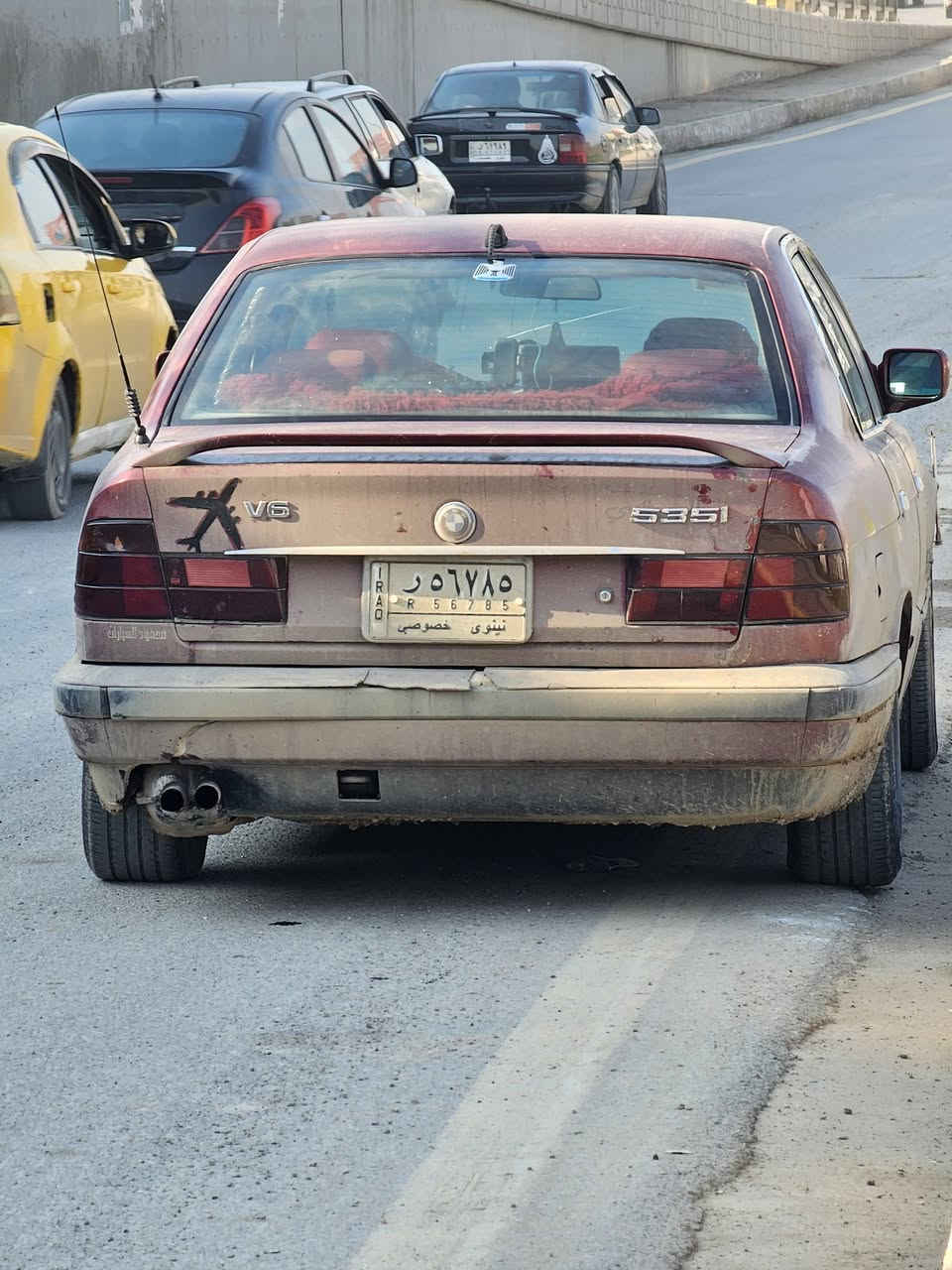 بيئم 535....موديل 92
(ترهم مراوس بفكترا18...20)
محرك كير شرط
كير توماتيك
كاربون بنزين 
تبريد شغال 
اربع تواير جدد
طخم نص عمر
سنويه خضره رقم ابيض🚘
اربع جوم كهربائي
بدون سلايت
مصبوغه حزام
محرك مفتوح مو كبس
الاستفسار اتصال...***********
