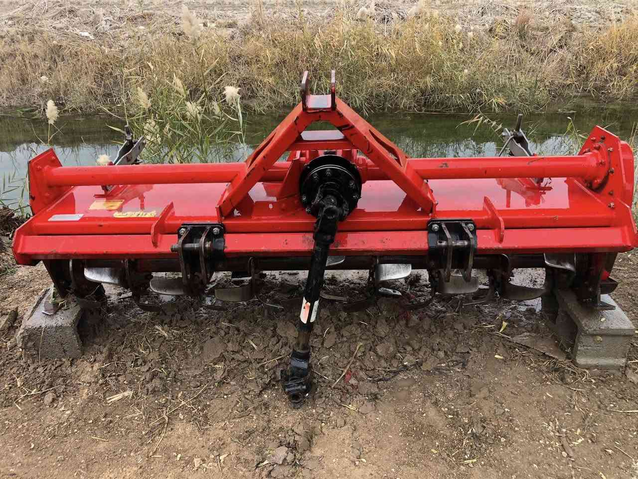 السلام عليكم رفاس تركي توركاي البيع حجم ٢١٠ موديل ٢٠١٨ مكان بغداد الوسفيه معمل زينب  غير متواجد عل فيس  ***********  ***********
