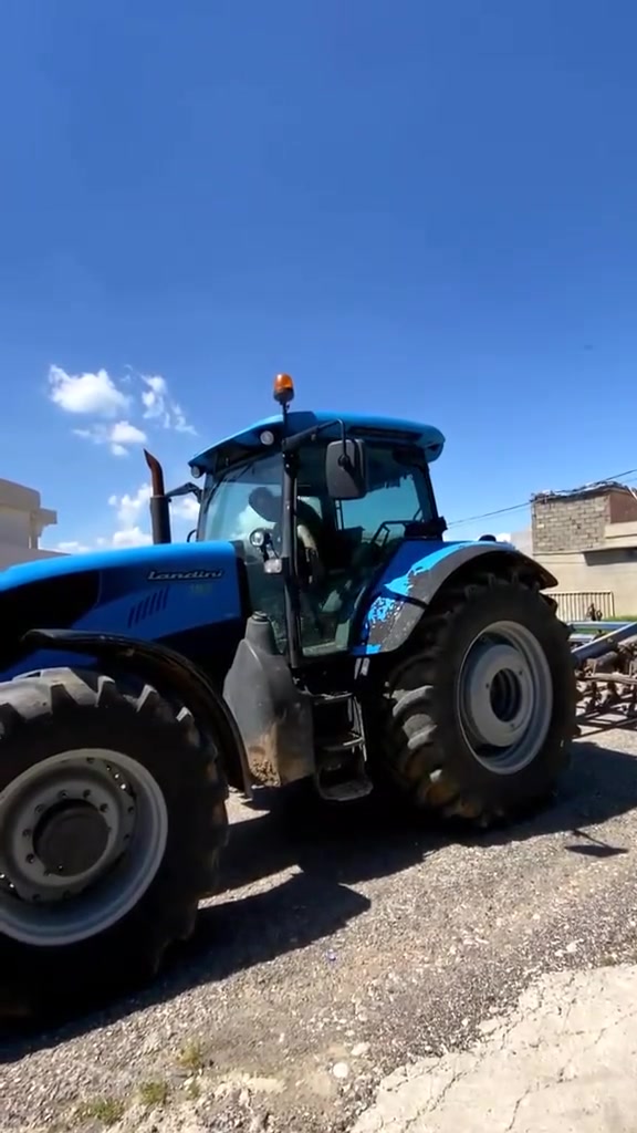 Landini Pawar 165


**إذا كنت صاحب هذا الإعلان وتريد حذفه لأي سبب، رجاءا أرسل رسالة إلى الدعم الفني**