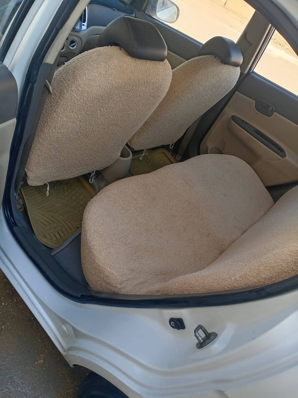 مديل ١١.مكاني نجف حي الأنصار ***********  رقمه أربيل وكاله وتحويل ١٠٠  بيه صبغ شبه الإحرام وبيه ضربه بخشم جاملغ من داخل  بس  كير مكينه. تبريد جاهز
حداديه. ٧٥ بل١٠٠.     سعره ٨٨ وبيه مجال لشراي خاص مفتوح  او تصال. خليجي سياره
