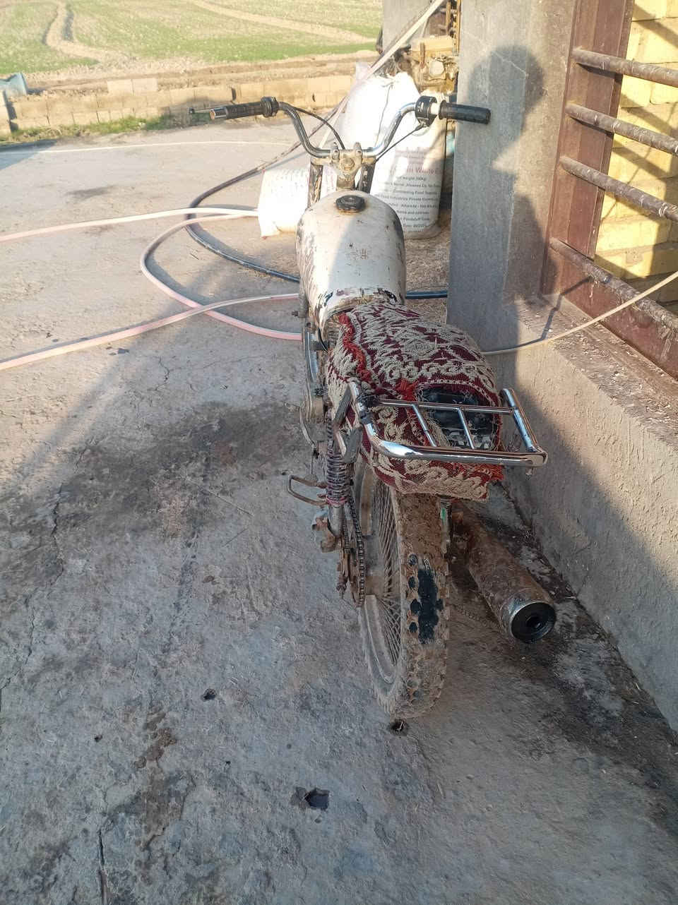 سلام عليكم دراجه للبيع كايمه سعر خاص او اتصل عل رقم***********مكان واسط عزيزيه
