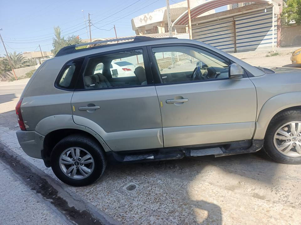 سلام عليكم توسان 2009 خليجي بيه جراد بدون ضربه تبريد بيانو جاهزه ونضيفه السعر 88 مكاني حله مركز المدينه *********** حلة, بابل
