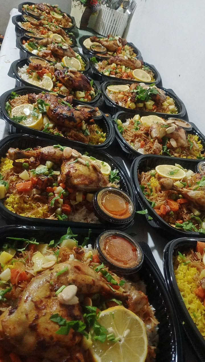 ماشالله تبارك الله 
لاطباق لاكثر طلبا عدنه هذا من فضل ربي الف الحمدلله كل ما عليكم الحجز قبل يوم واحد فقط ***********
