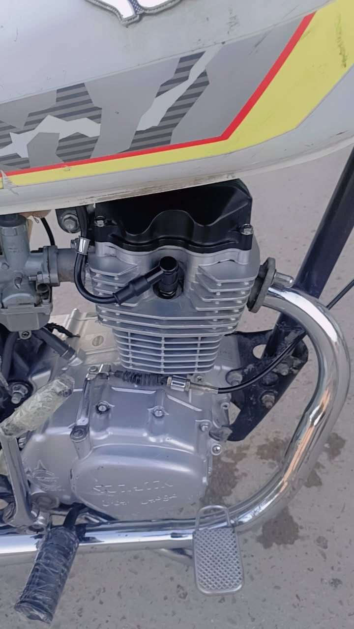 سلام عليكم دراجه لبيع موديل 20023جاهزه من كلشي لا تبخير ولا تنقص وراق بيهة ***********اهاذ رقمي بي واتساب دراجه عارضهة 600وبيهة مجال
